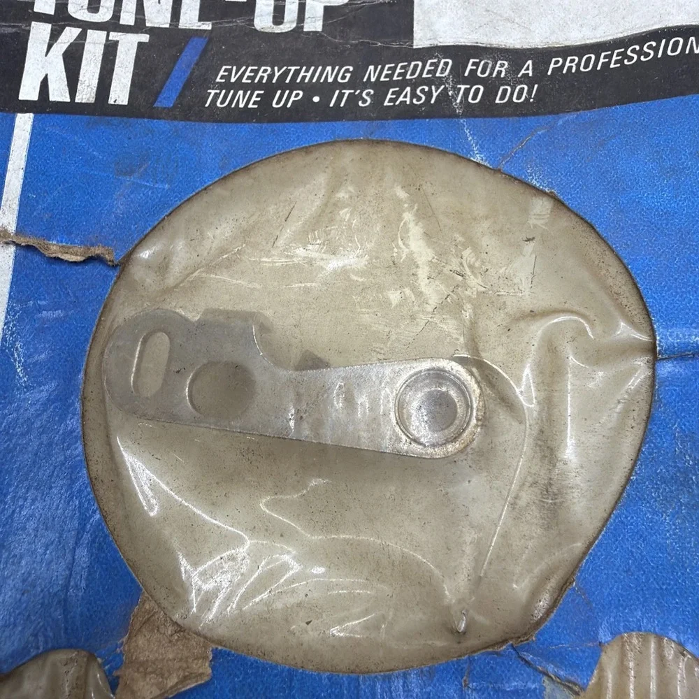 YALE IGNITION TUNE-UP KIT  USED ON G-54C CONTINENTAL F162 ENGINE VINTAGE